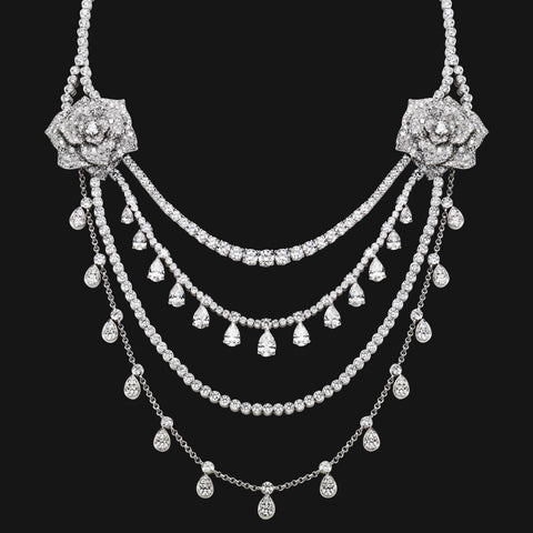 18k Fluid Lines Necklace